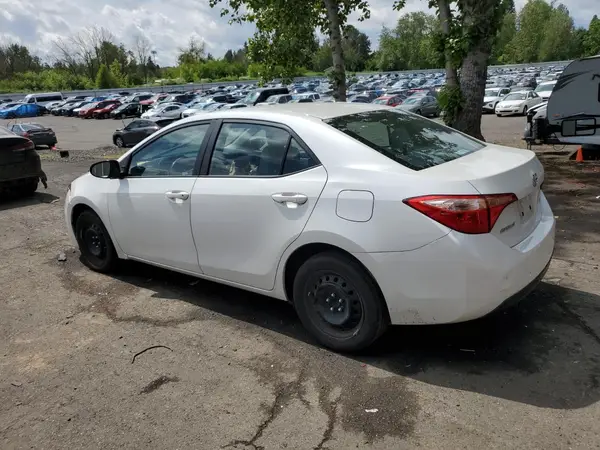 5YFBURHEXHP616596 2017 TOYOTA COROLLA - Image 2