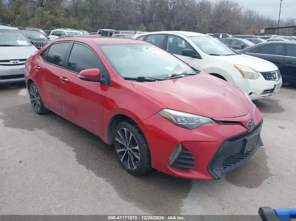 5YFBURHEXHP618056 2017 TOYOTA COROLLA - Image 1