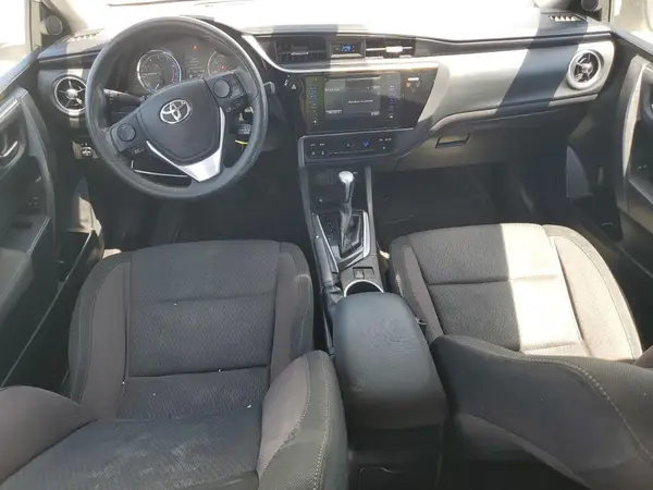 5YFBURHEXHP618901 2017 TOYOTA COROLLA - Image 8