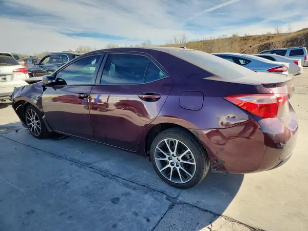5YFBURHEXHP618980 2017 TOYOTA COROLLA - Image 2