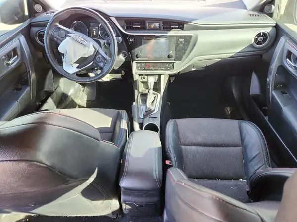 5YFBURHEXHP618980 2017 TOYOTA COROLLA - Image 8