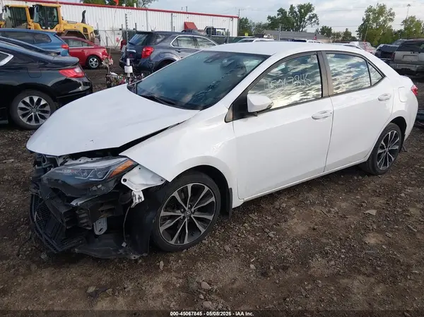5YFBURHEXHP620048 2017 TOYOTA COROLLA - Image 2