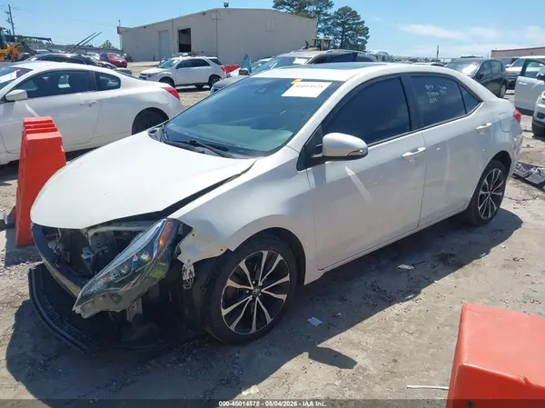 5YFBURHEXHP622219 2017 TOYOTA COROLLA - Image 2