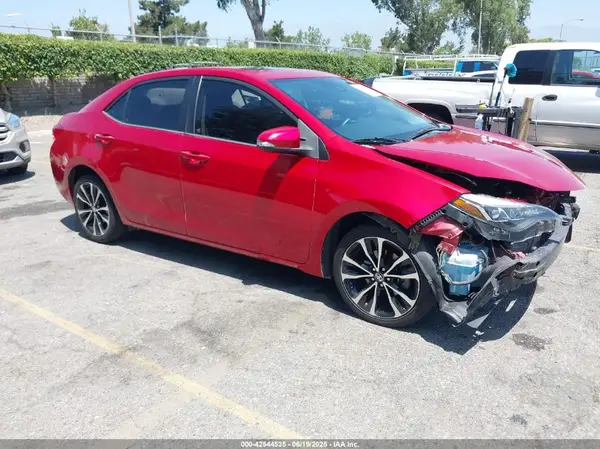 5YFBURHEXHP627808 2017 TOYOTA COROLLA - Image 1