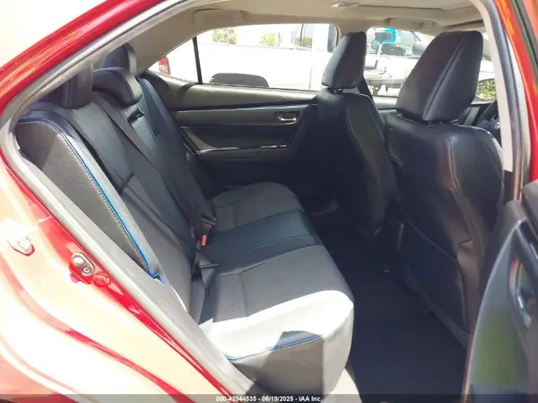 5YFBURHEXHP627808 2017 TOYOTA COROLLA - Image 8