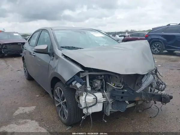 5YFBURHEXHP628702 2017 TOYOTA COROLLA - Image 1