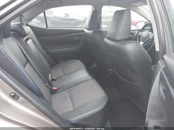 5YFBURHEXHP628702 2017 TOYOTA COROLLA - Image 8