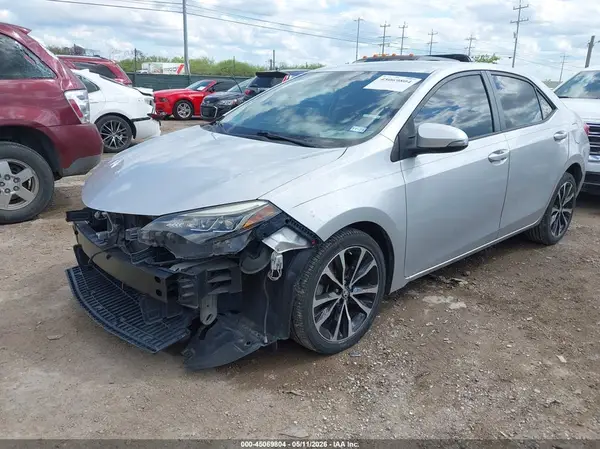 5YFBURHEXHP628912 2017 TOYOTA COROLLA - Image 2