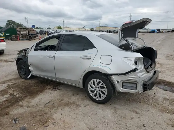 5YFBURHEXHP632099 2017 TOYOTA COROLLA - Image 2