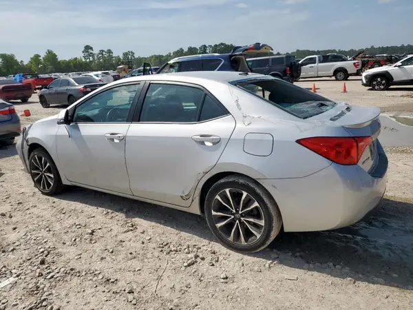 5YFBURHEXHP634788 2017 TOYOTA COROLLA - Image 2