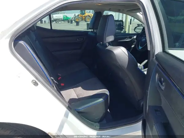 5YFBURHEXHP637254 2017 TOYOTA COROLLA - Image 8