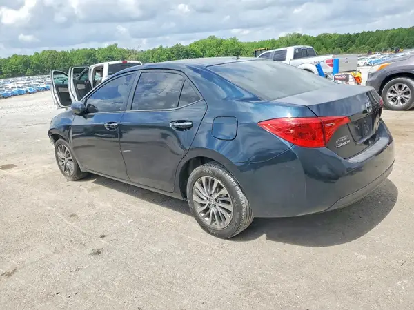5YFBURHEXHP638212 2017 TOYOTA COROLLA - Image 2