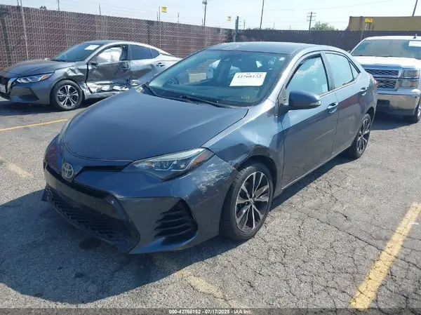 5YFBURHEXHP640056 2017 TOYOTA COROLLA - Image 2