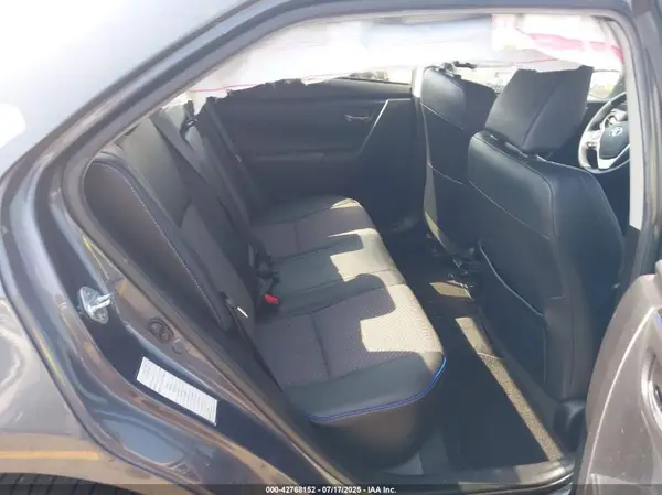 5YFBURHEXHP640056 2017 TOYOTA COROLLA - Image 8