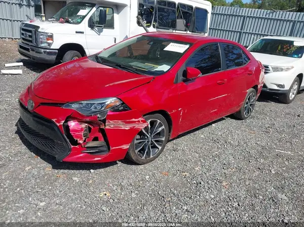 5YFBURHEXHP642955 2017 TOYOTA COROLLA - Image 2