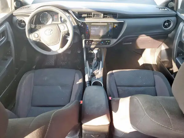5YFBURHEXHP643720 2017 TOYOTA COROLLA - Image 8