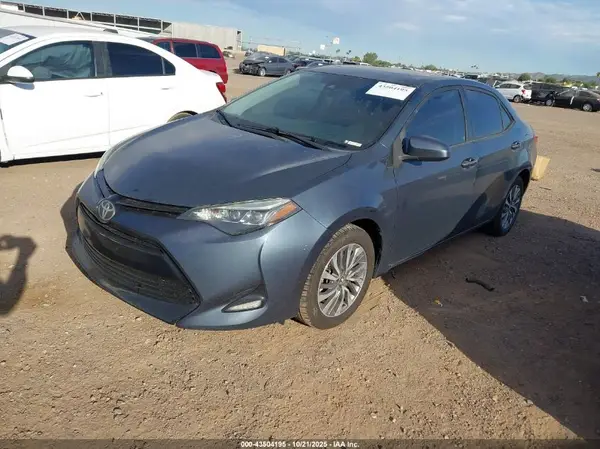 5YFBURHEXHP643832 2017 TOYOTA COROLLA - Image 2