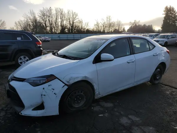 5YFBURHEXHP643944 2017 TOYOTA COROLLA - Image 1