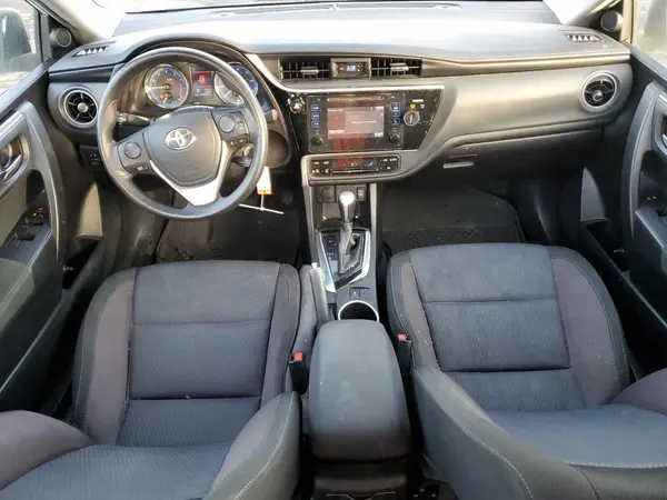 5YFBURHEXHP643944 2017 TOYOTA COROLLA - Image 8