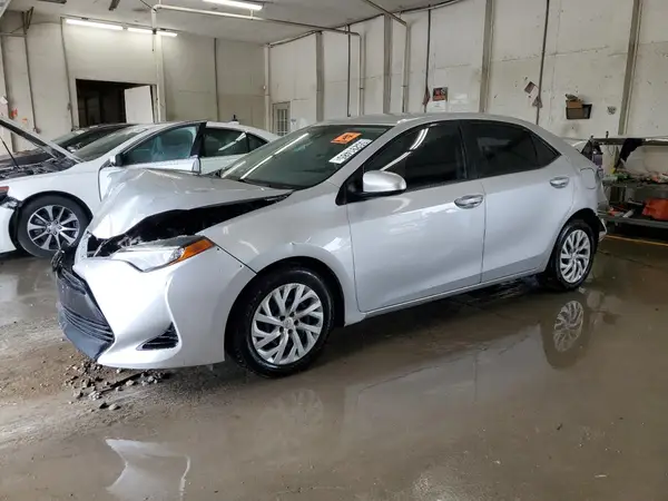 5YFBURHEXHP646438 2017 TOYOTA COROLLA - Image 1