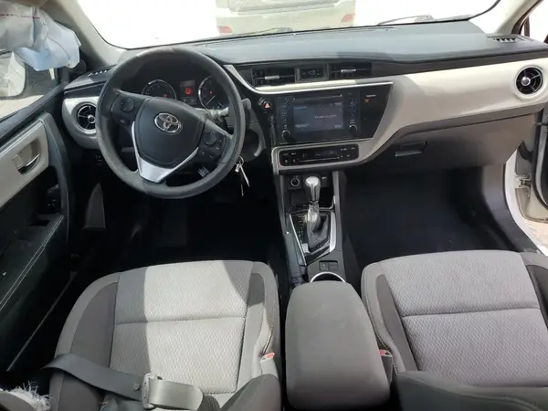 5YFBURHEXHP648545 2017 TOYOTA COROLLA - Image 8