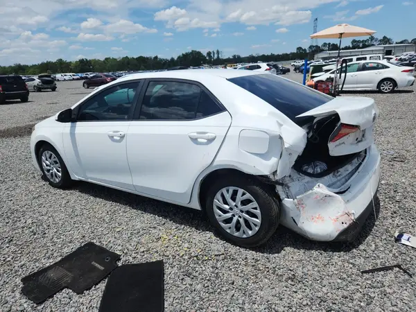 5YFBURHEXHP648660 2017 TOYOTA COROLLA - Image 2