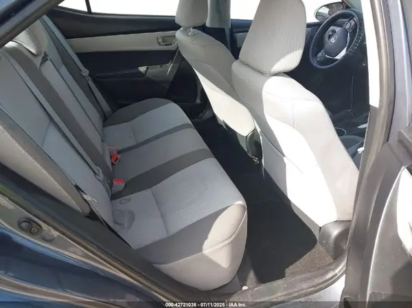 5YFBURHEXHP651445 2017 TOYOTA COROLLA - Image 8