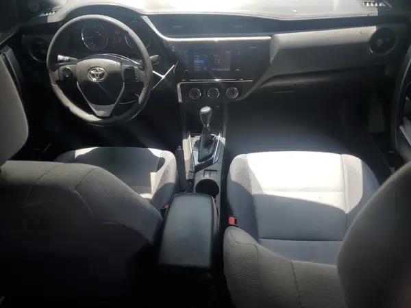 5YFBURHEXHP651655 2017 TOYOTA COROLLA - Image 8