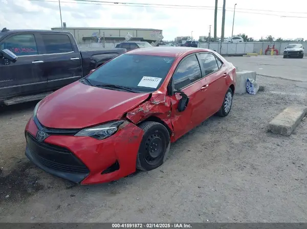 5YFBURHEXHP653003 2017 TOYOTA COROLLA - Image 2