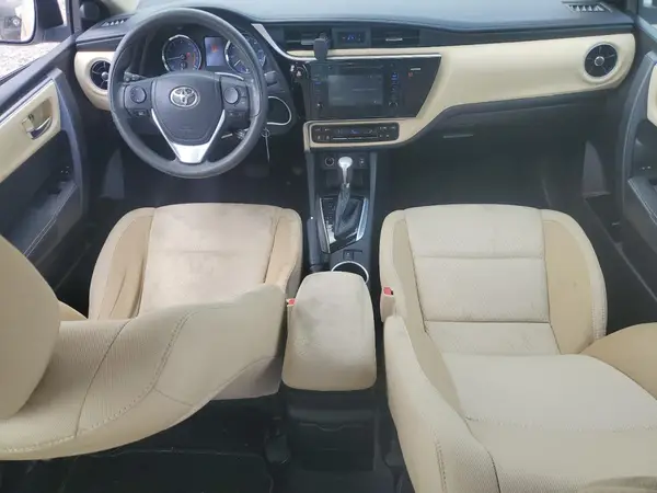 5YFBURHEXHP654829 2017 TOYOTA COROLLA - Image 8