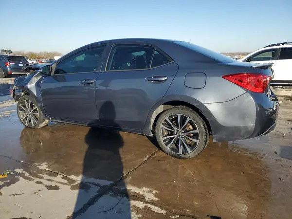 5YFBURHEXHP657603 2017 TOYOTA COROLLA - Image 2