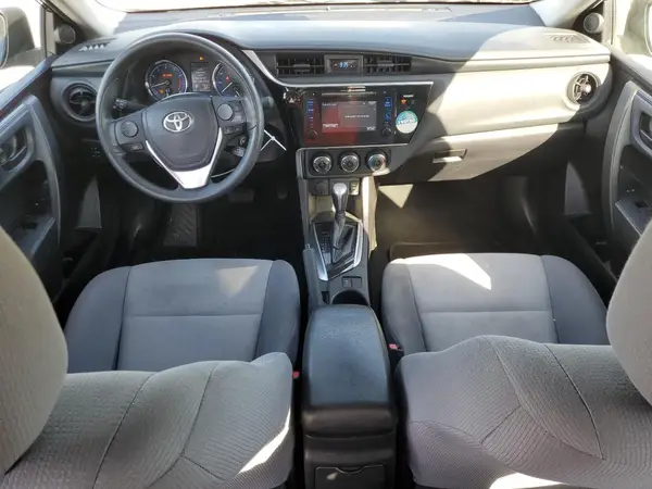 5YFBURHEXHP659237 2017 TOYOTA COROLLA - Image 8