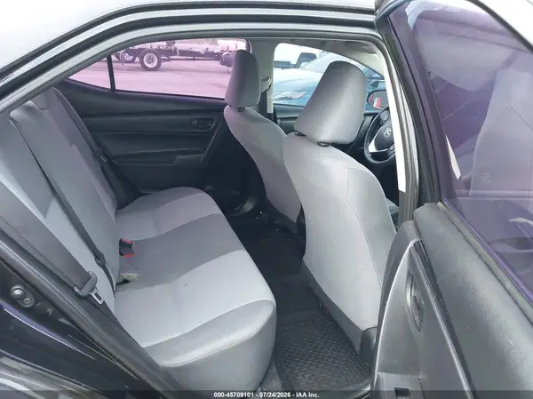 5YFBURHEXHP664700 2017 TOYOTA COROLLA - Image 8
