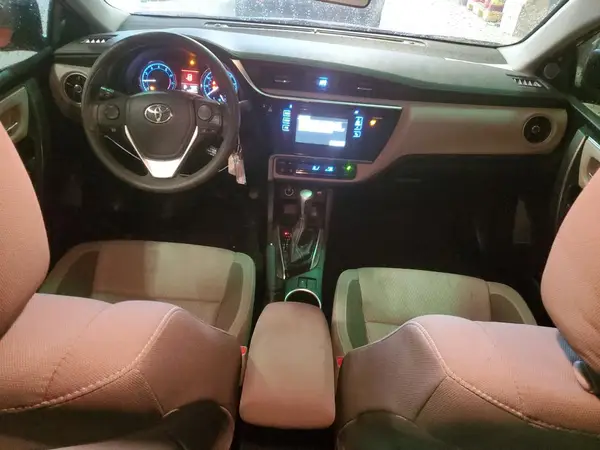 5YFBURHEXHP665216 2017 TOYOTA COROLLA - Image 8