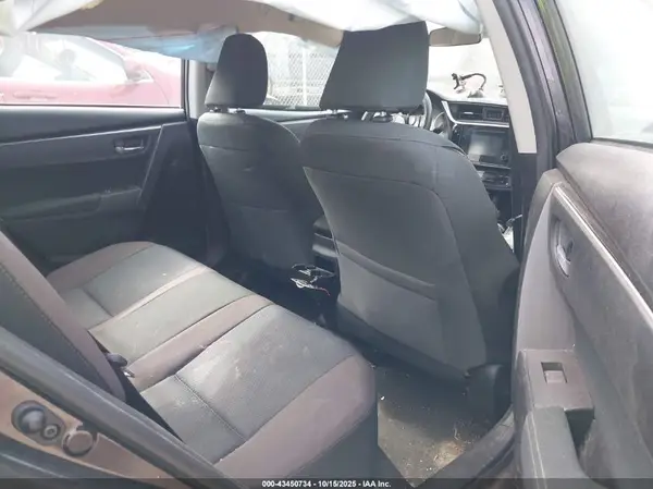 5YFBURHEXHP665586 2017 TOYOTA COROLLA - Image 8