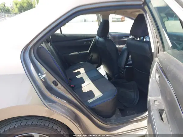 5YFBURHEXHP667502 2017 TOYOTA COROLLA - Image 8