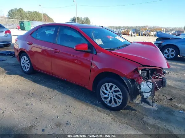 5YFBURHEXHP667662 2017 TOYOTA COROLLA - Image 1