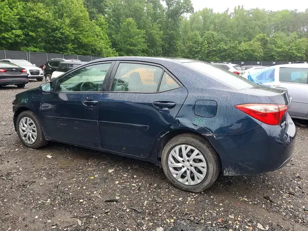 5YFBURHEXHP668309 2017 TOYOTA COROLLA - Image 2