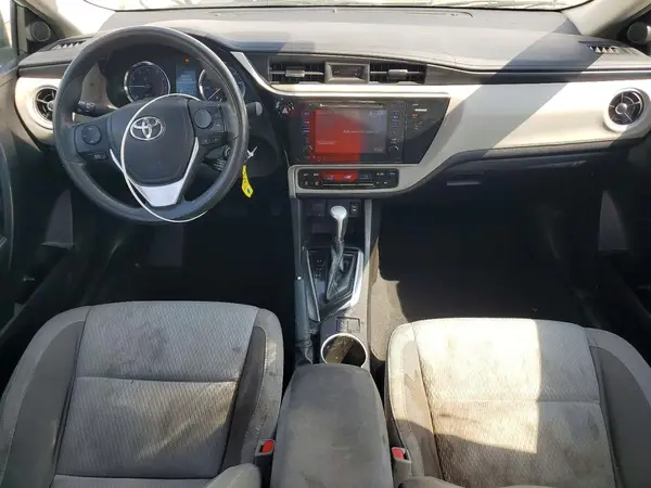 5YFBURHEXHP668584 2017 TOYOTA COROLLA - Image 8