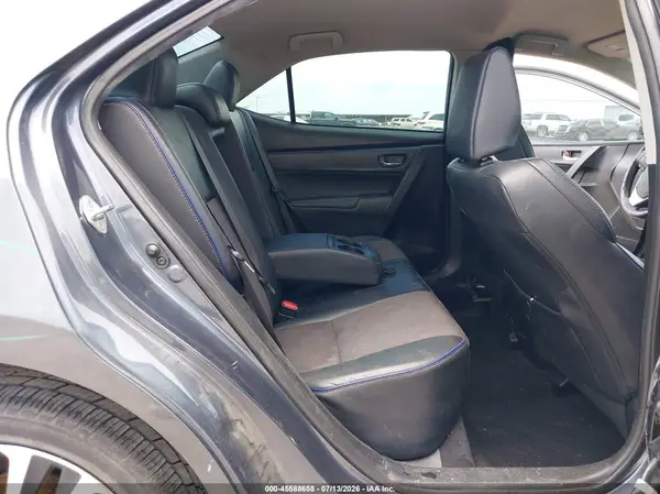 5YFBURHEXHP668813 2017 TOYOTA COROLLA - Image 8