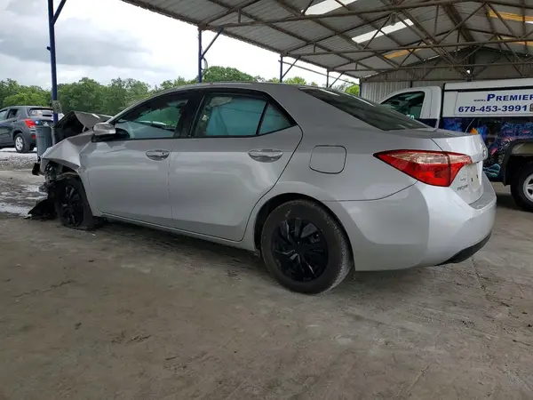 5YFBURHEXHP669055 2017 TOYOTA COROLLA - Image 2