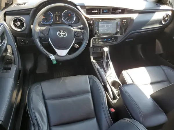5YFBURHEXHP673784 2017 TOYOTA COROLLA - Image 8