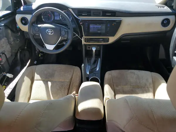 5YFBURHEXHP675700 2017 TOYOTA COROLLA - Image 8