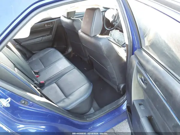 5YFBURHEXHP676927 2017 TOYOTA COROLLA - Image 8