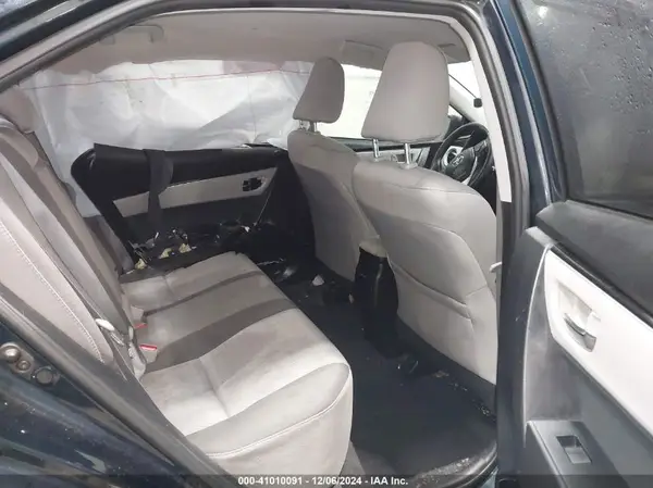 5YFBURHEXHP678029 2017 TOYOTA COROLLA - Image 8