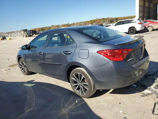5YFBURHEXHP679391 2017 TOYOTA COROLLA - Image 2