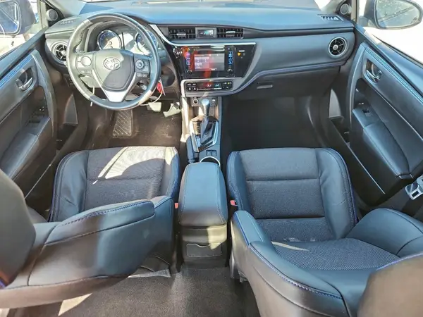 5YFBURHEXHP679777 2017 TOYOTA COROLLA - Image 8