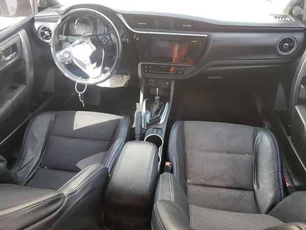 5YFBURHEXHP680315 2017 TOYOTA COROLLA - Image 8
