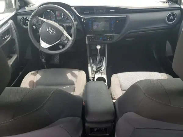 5YFBURHEXHP681609 2017 TOYOTA COROLLA - Image 8