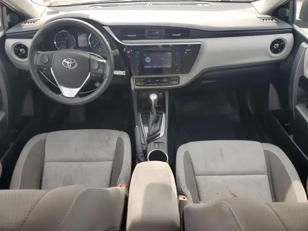 5YFBURHEXHP682842 2017 TOYOTA COROLLA - Image 8